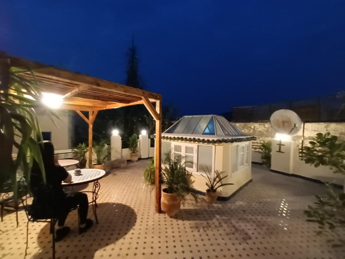 Riad Avec Terrasse Privee Et Piscine Partagee A 300M Fes Exterior photo