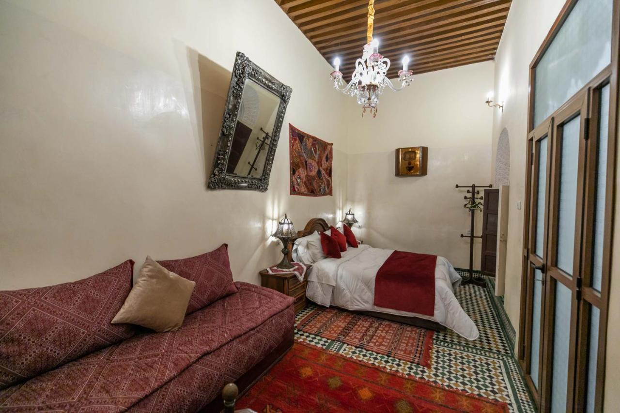 Riad Avec Terrasse Privee Et Piscine Partagee A 300M Fes Exterior photo