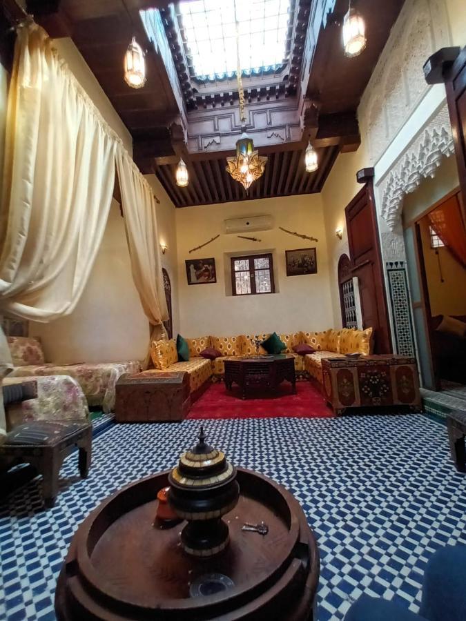 Riad Avec Terrasse Privee Et Piscine Partagee A 300M Fes Exterior photo