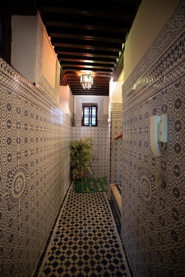 Riad Avec Terrasse Privee Et Piscine Partagee A 300M Fes Exterior photo