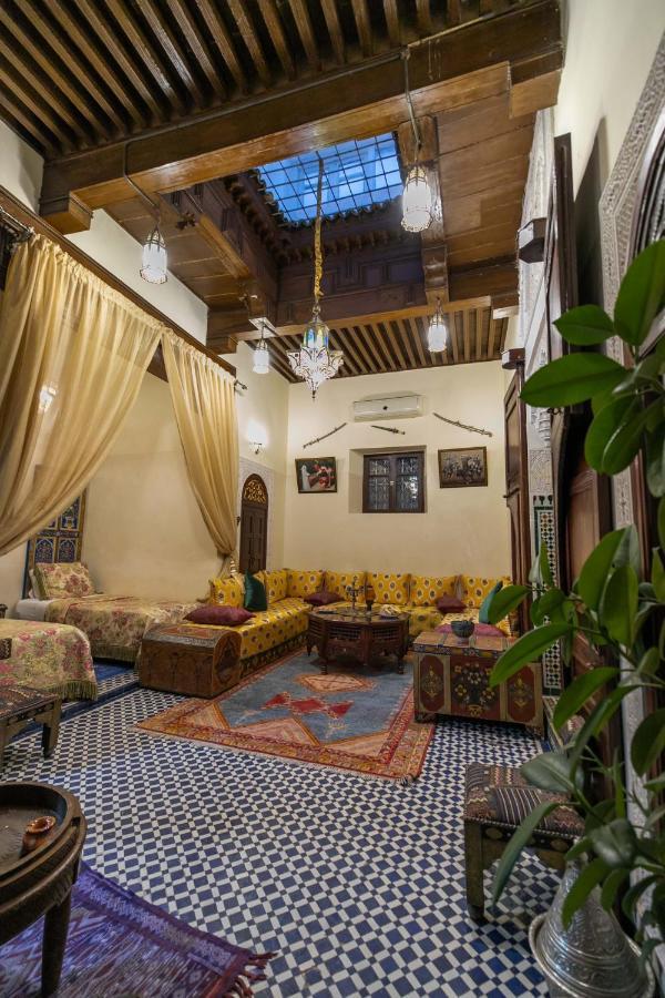 Riad Avec Terrasse Privee Et Piscine Partagee A 300M Fes Exterior photo