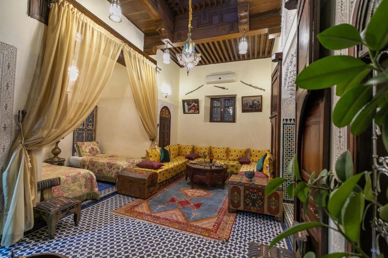 Riad Avec Terrasse Privee Et Piscine Partagee A 300M Fes Exterior photo