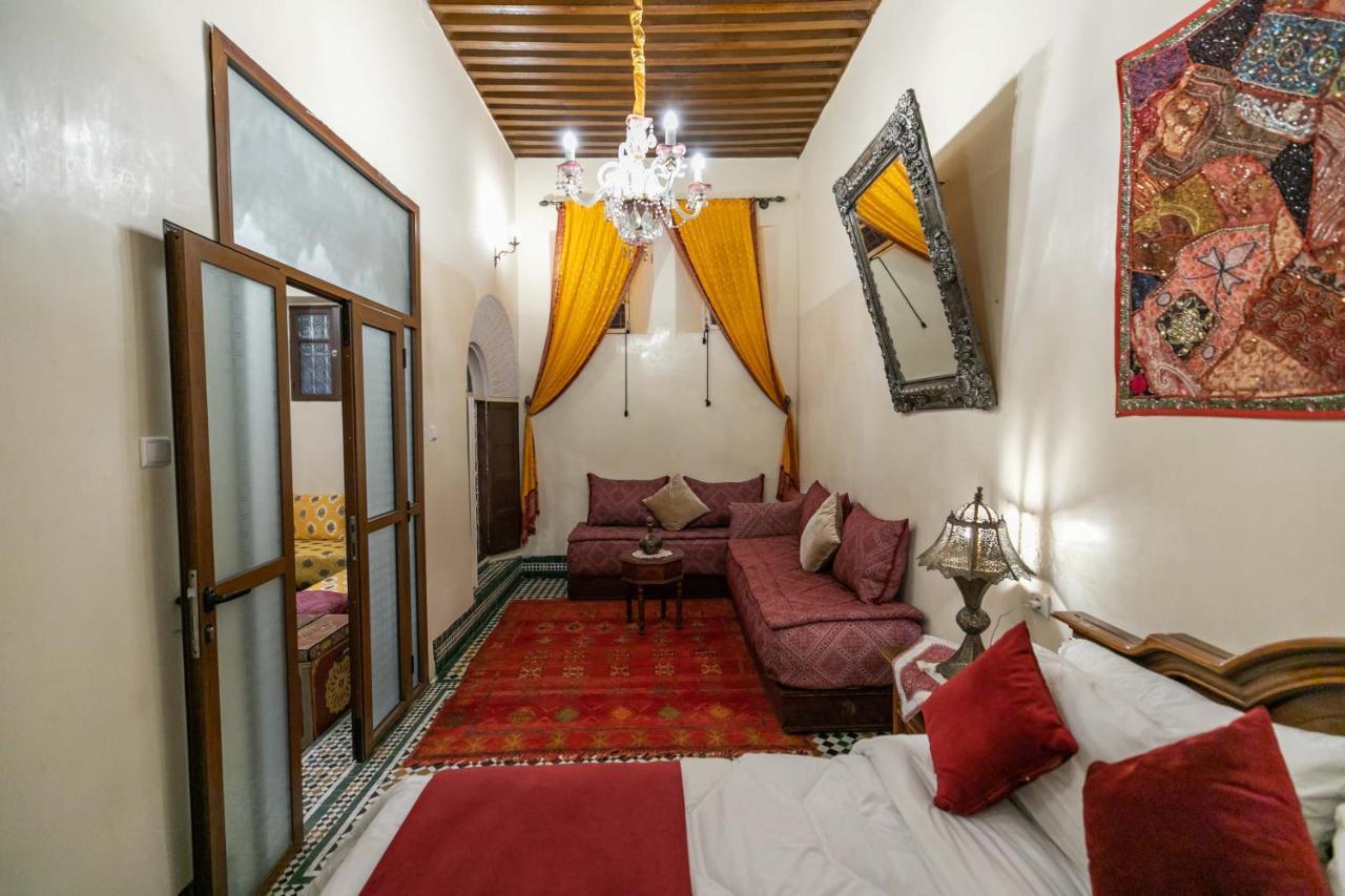 Riad Avec Terrasse Privee Et Piscine Partagee A 300M Fes Exterior photo