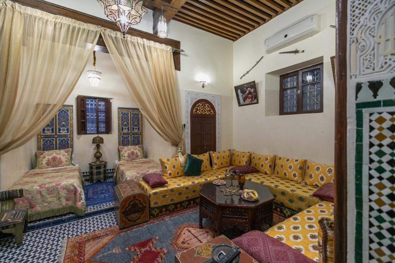 Riad Avec Terrasse Privee Et Piscine Partagee A 300M Fes Exterior photo