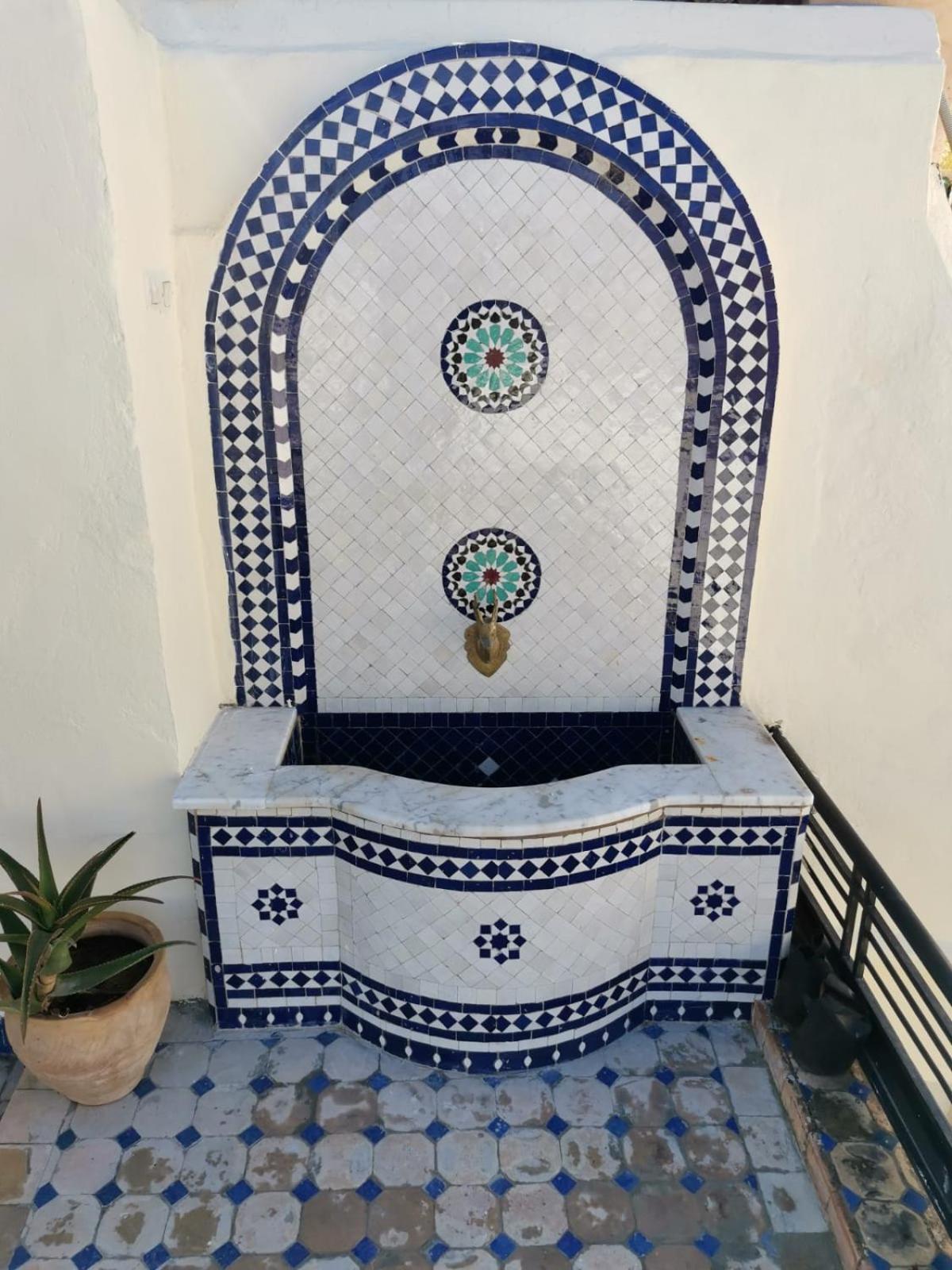Riad Avec Terrasse Privee Et Piscine Partagee A 300M Fes Exterior photo